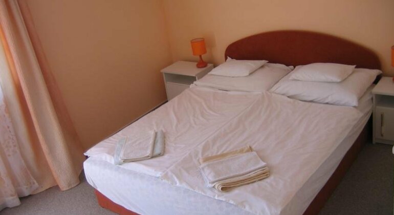 Bor Apartmanhaz - Photo3