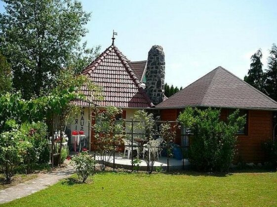 Zold sziget Apartmanhaz