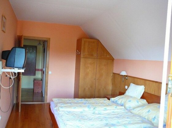 Zold sziget Apartmanhaz - Photo4
