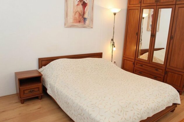 Almafa Apartman - Photo5