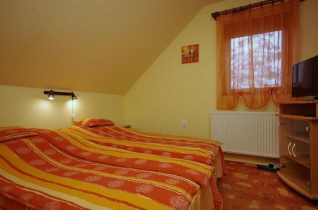 Erika Apartmanhaz - Photo4
