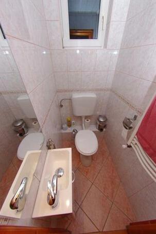 Fortuna Deluxe Apartman Gyula - Photo3