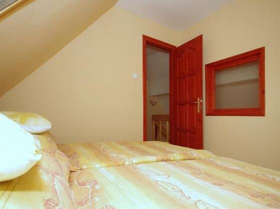 Hellasz Apartman - Photo5