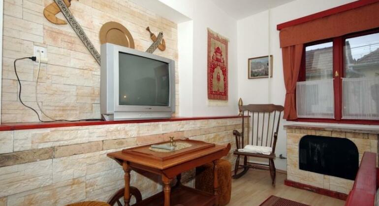 Moricz Apartman - Photo4