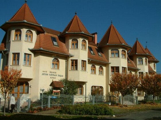 Hajdu Kastely Hotel - Photo3