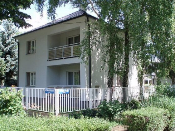Tisch Vendeghaz - Photo2