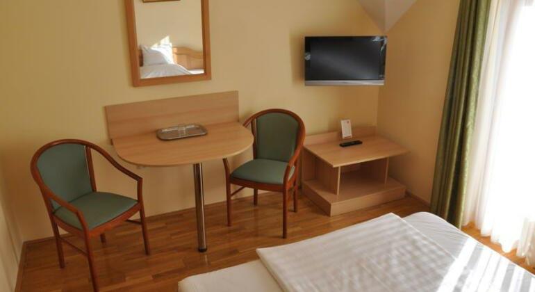 Ametiszt Hotel Harkany - Photo3