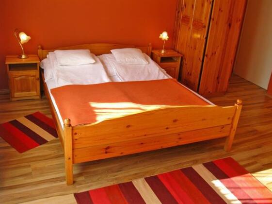 Szilvia Apartmanhaz Harkany - Photo3