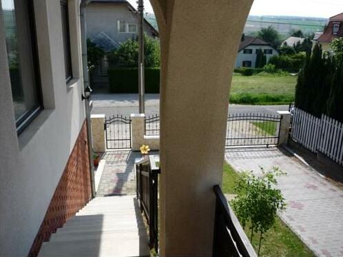 Apartmanhaz King - Photo2