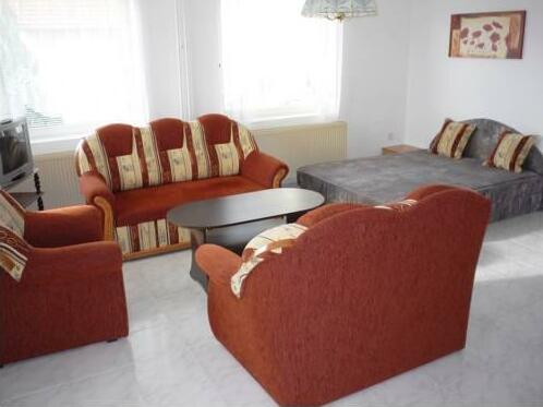 Apartmanhaz King - Photo4