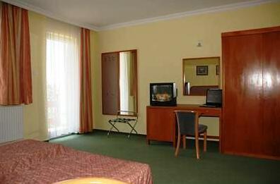 Apartment Bartok Heviz - Photo2