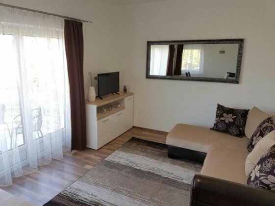 Best Heviz Apartman - Photo2