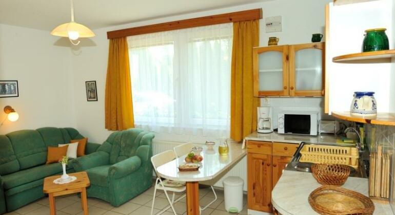 Betti Apartman - Photo4