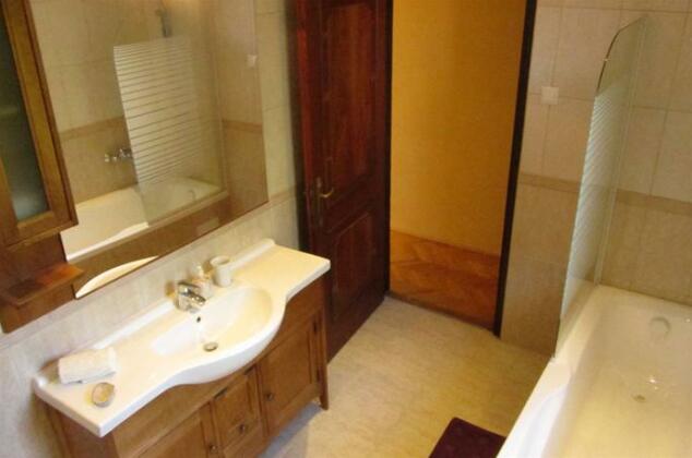 Corona Villa - Photo4