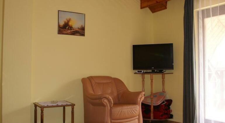 Ferenc Vendeghaz - Photo4