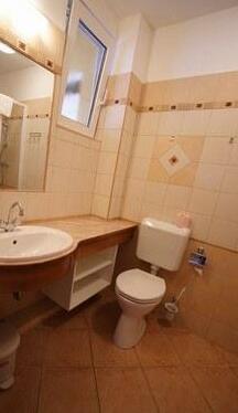 Garda Apartmanhaz - Photo4