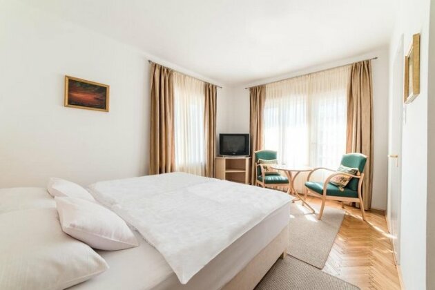 Guesthouse Schmidt - Photo4