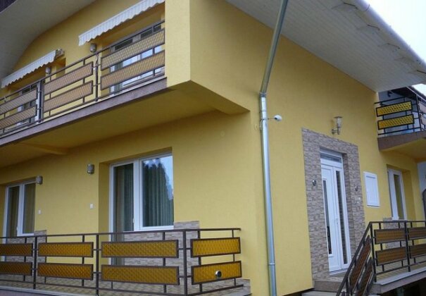 Heviz Erika Apartman - Photo2