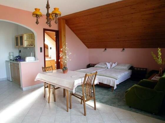 Hevizquelle 1 Apartmenthaus Heviz - Photo4