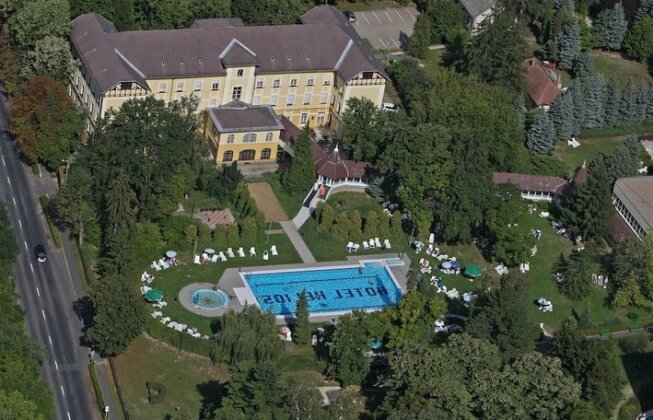 Hunguest Hotel Helios Superior - Photo2