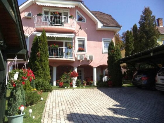 Maria Apartman Heviz - Photo2