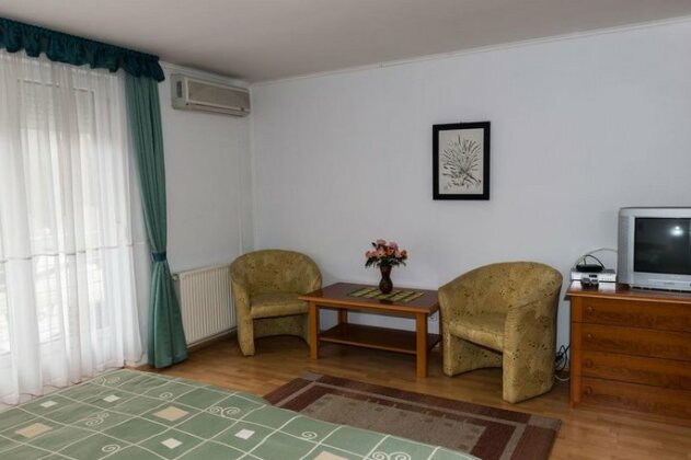 Muskatli Apartmanhaz - Photo3