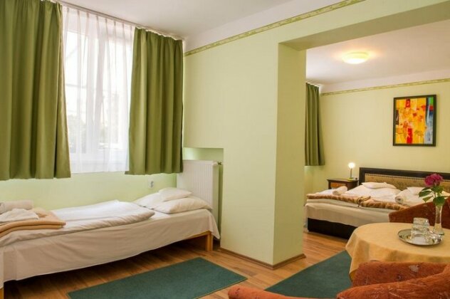 Service 4 You Apartments - Photo5