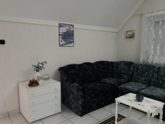 Tislerics Apartman - Photo4