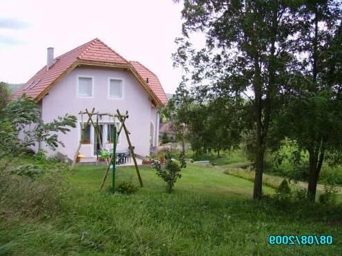 Kiserdo Apartman - Photo3