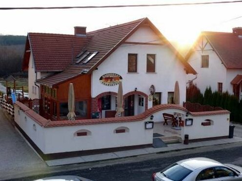 Vandorbab Panzio - Photo2