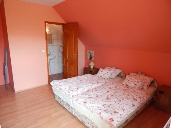 Doma Vendeghaz - Photo3