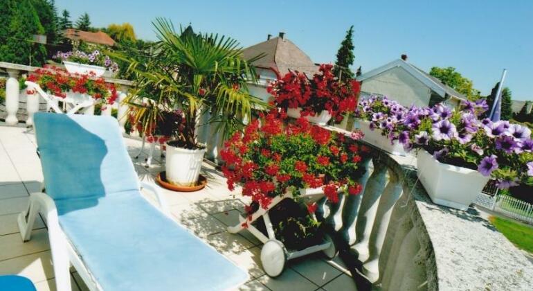 Steinhaus Bed & Breakfast - Photo2