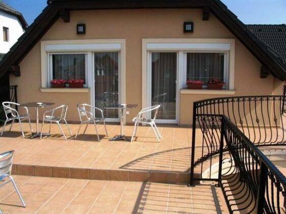 Sungarden Vendeghaz - Photo3