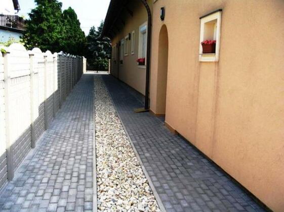 Sungarden Vendeghaz - Photo5