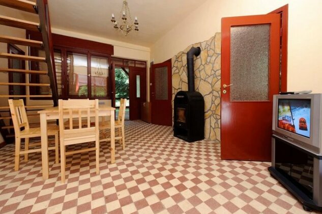 Borzsonyliget Vendeghaz - Photo2
