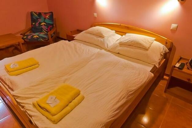 Bastya Hotel - Photo2