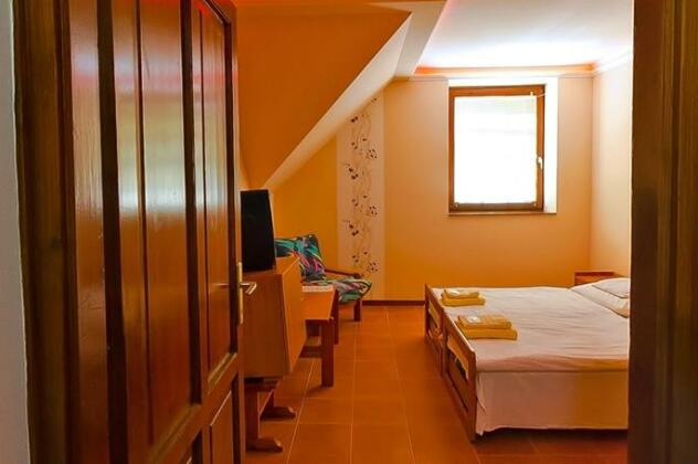 Bastya Hotel - Photo3