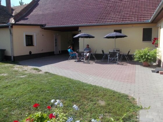 Helga Apartman - Photo5