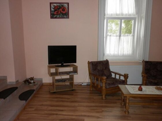 Szep-Lak Mako - Photo4
