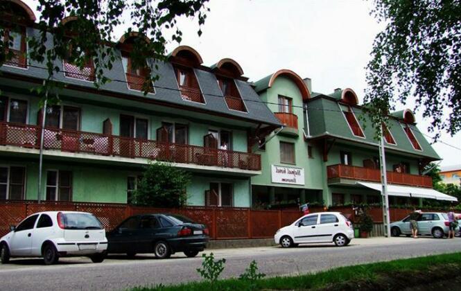 Hotel Hajnal