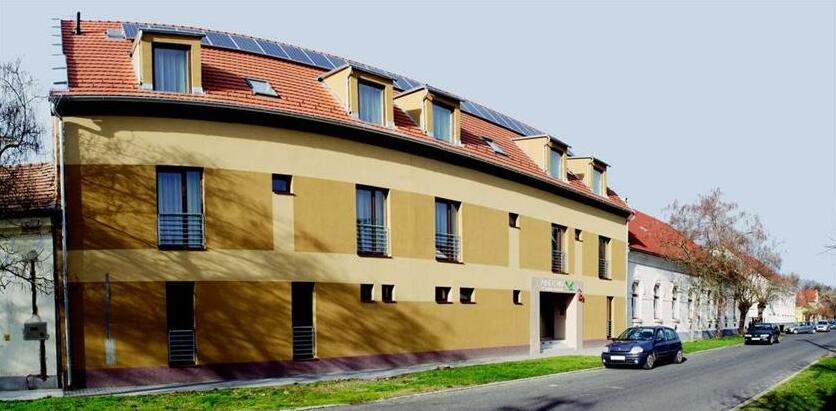 Viktoria Wellness Hotel - Photo2