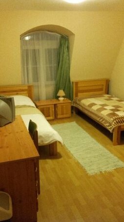 Ambrozia Guesthouse - Photo3