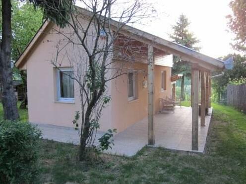 Forhenc Guesthouses I-II-III - Photo2