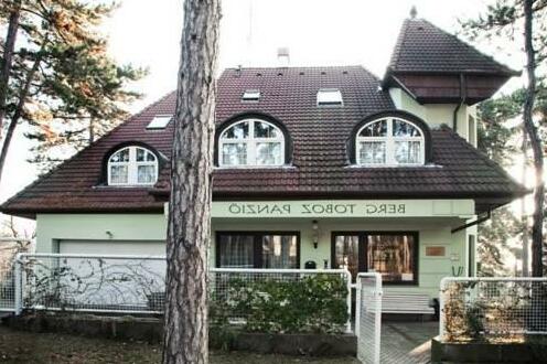Berg Toboz Panzio - Photo4