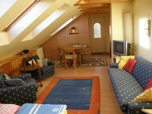 Tomi Apartman Pecs - Photo2