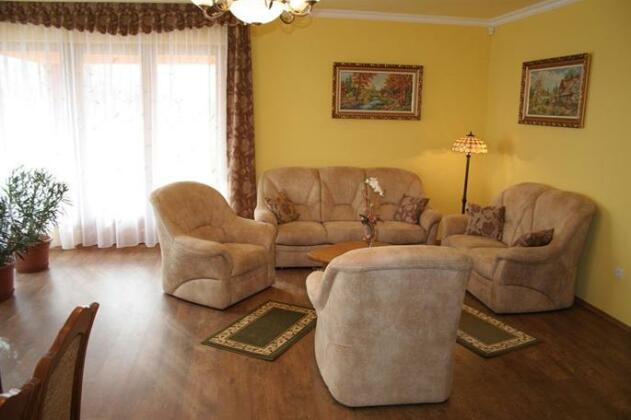 Platan Vendeghaz Rinyaujlak - Photo4