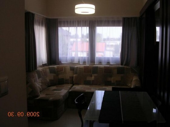 Besenyei Apartman - Photo4