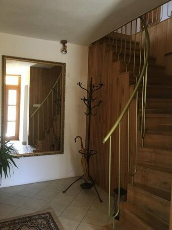 Bozsi Apartman - Photo2