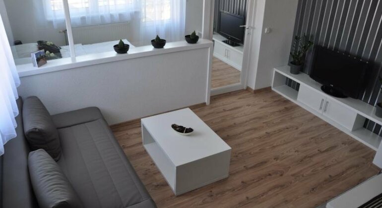 Glamour Apartman - Photo3