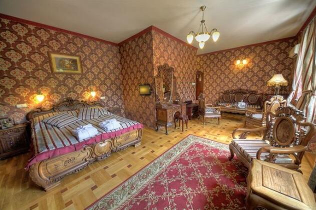Fried Castle Hotel Resort - Photo4